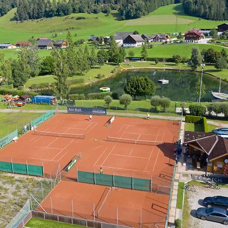 Sport & Familienhotel Baerenwirt Aich  Exterior foto