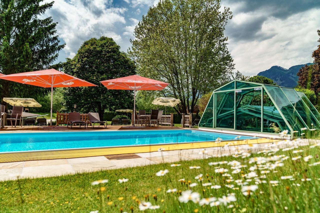 Sport & Familienhotel Baerenwirt Aich  Exterior foto