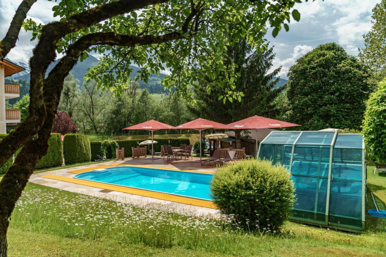 Sport & Familienhotel Baerenwirt Aich  Exterior foto