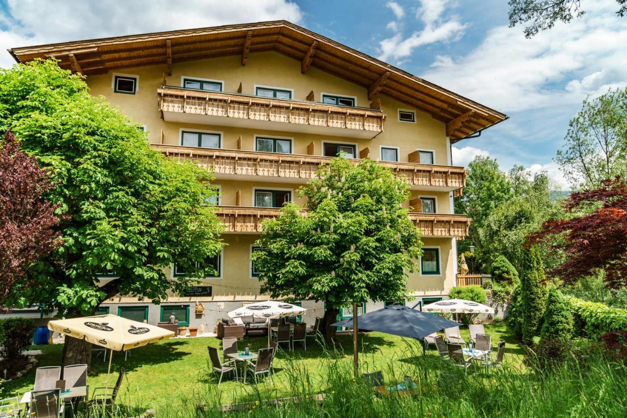Sport & Familienhotel Baerenwirt Aich  Exterior foto