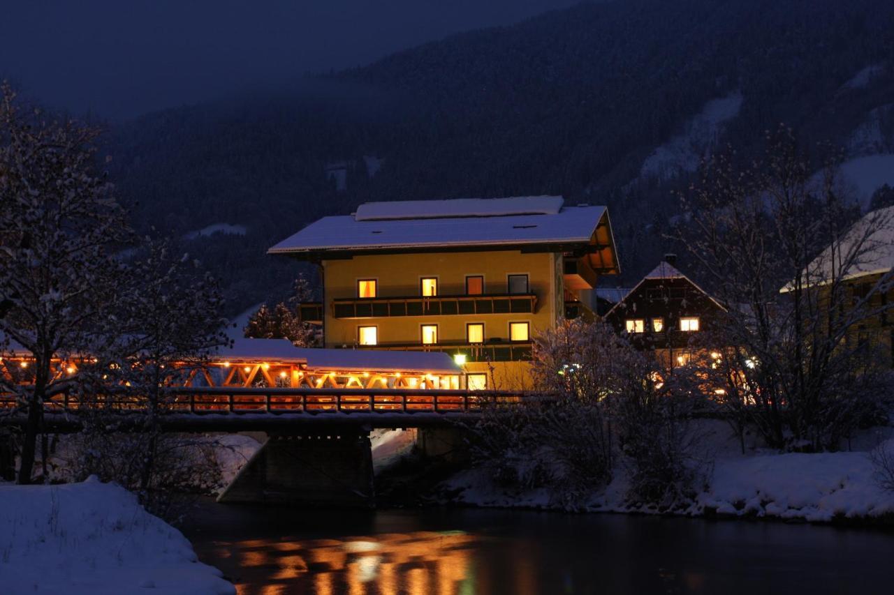 Sport & Familienhotel Baerenwirt Aich  Exterior foto