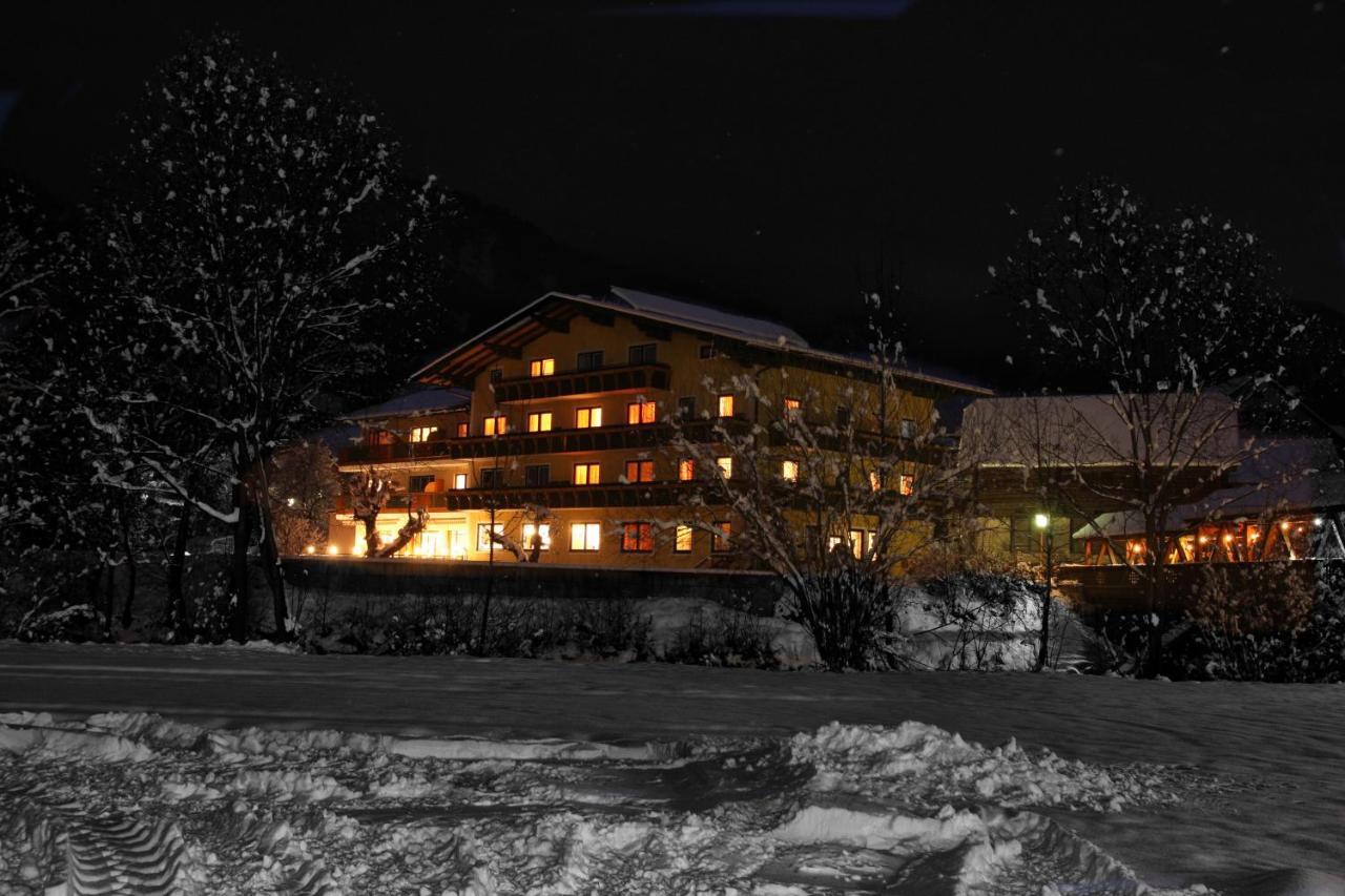 Sport & Familienhotel Baerenwirt Aich  Exterior foto